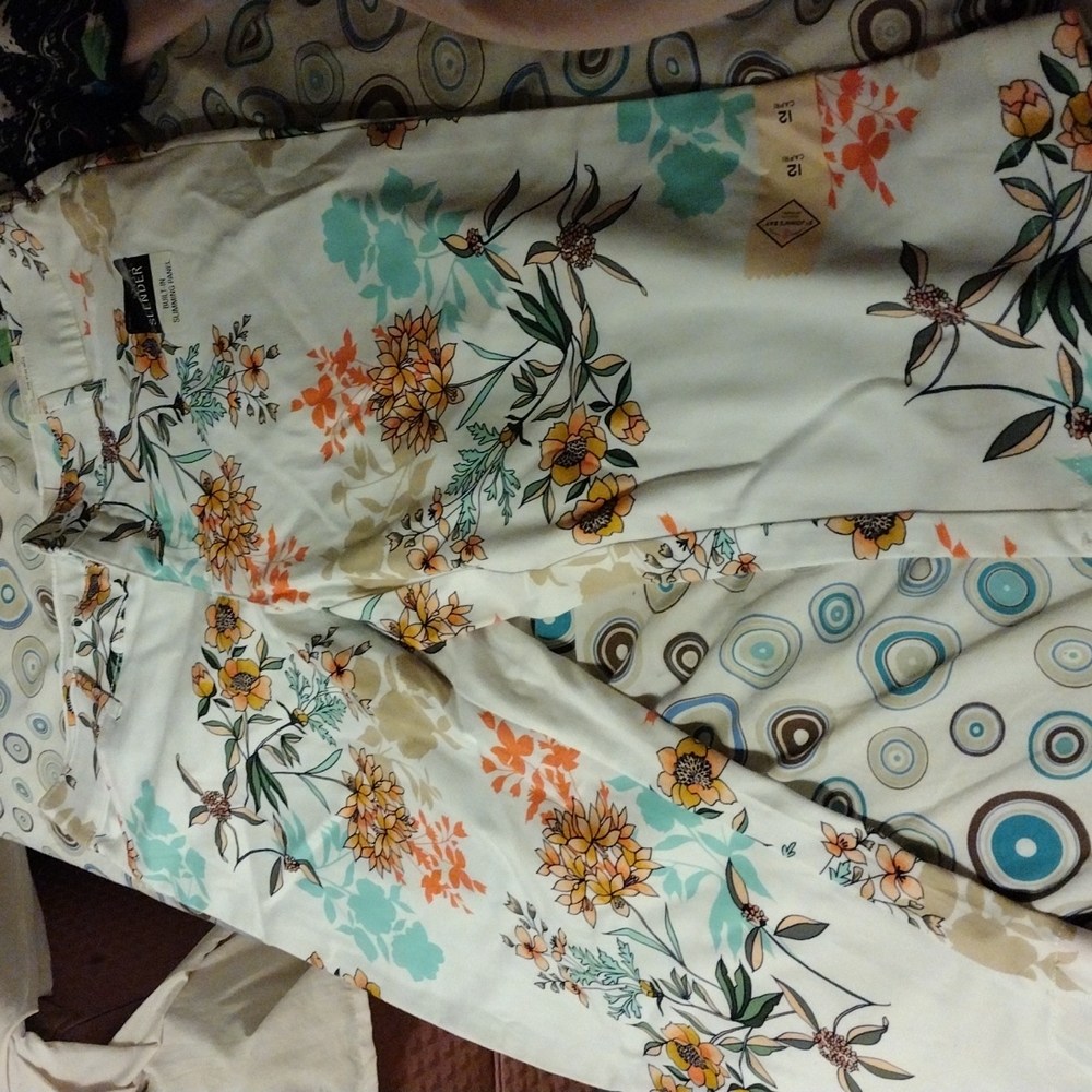 Capri pants